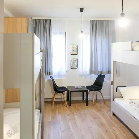 Hostel Kucha