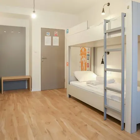 Kucha Hostel *