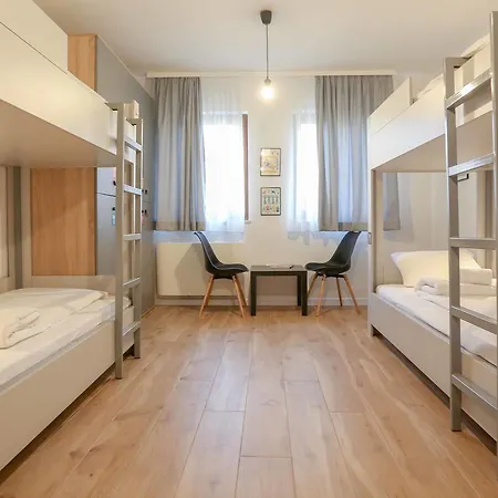 Hostel Kucha