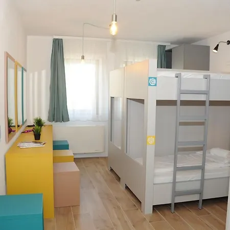 Hostel Kucha *